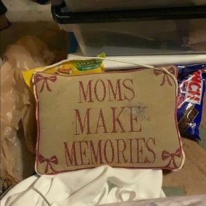 Meet your Posher, W. marie